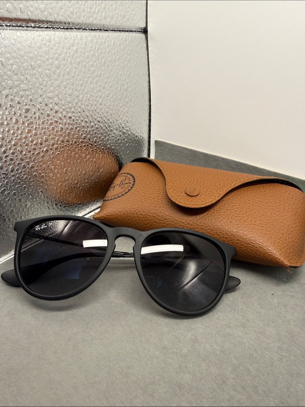 Ray-Ban Matte Black Sunglasses with Brown Case
